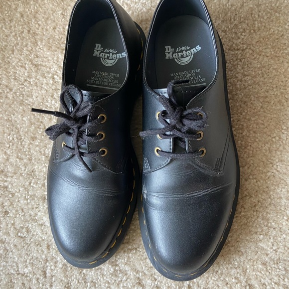SOLD Vegan Oxfords Dr Martens size 8 - Picture 2 of 8